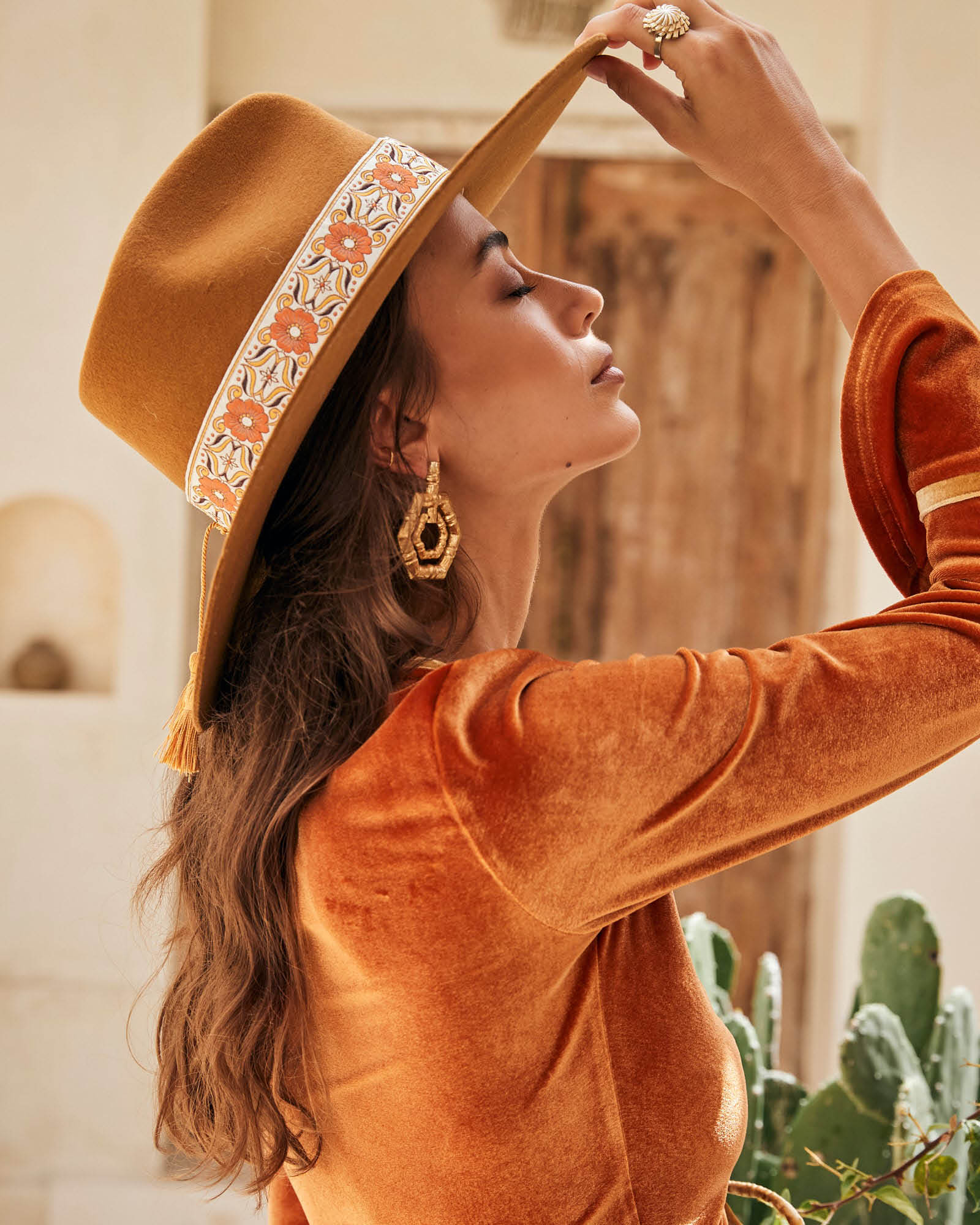 Timeless Classic Felt Hat for Everyday Wear - Image 7
